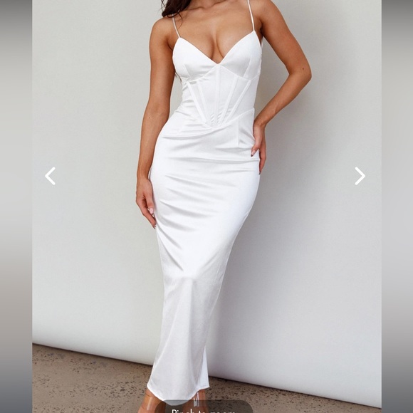 Angel Biba Dresses & Skirts - Angel Biba Selfie Leslie Seraya Lace-Up Back Dress White - Small